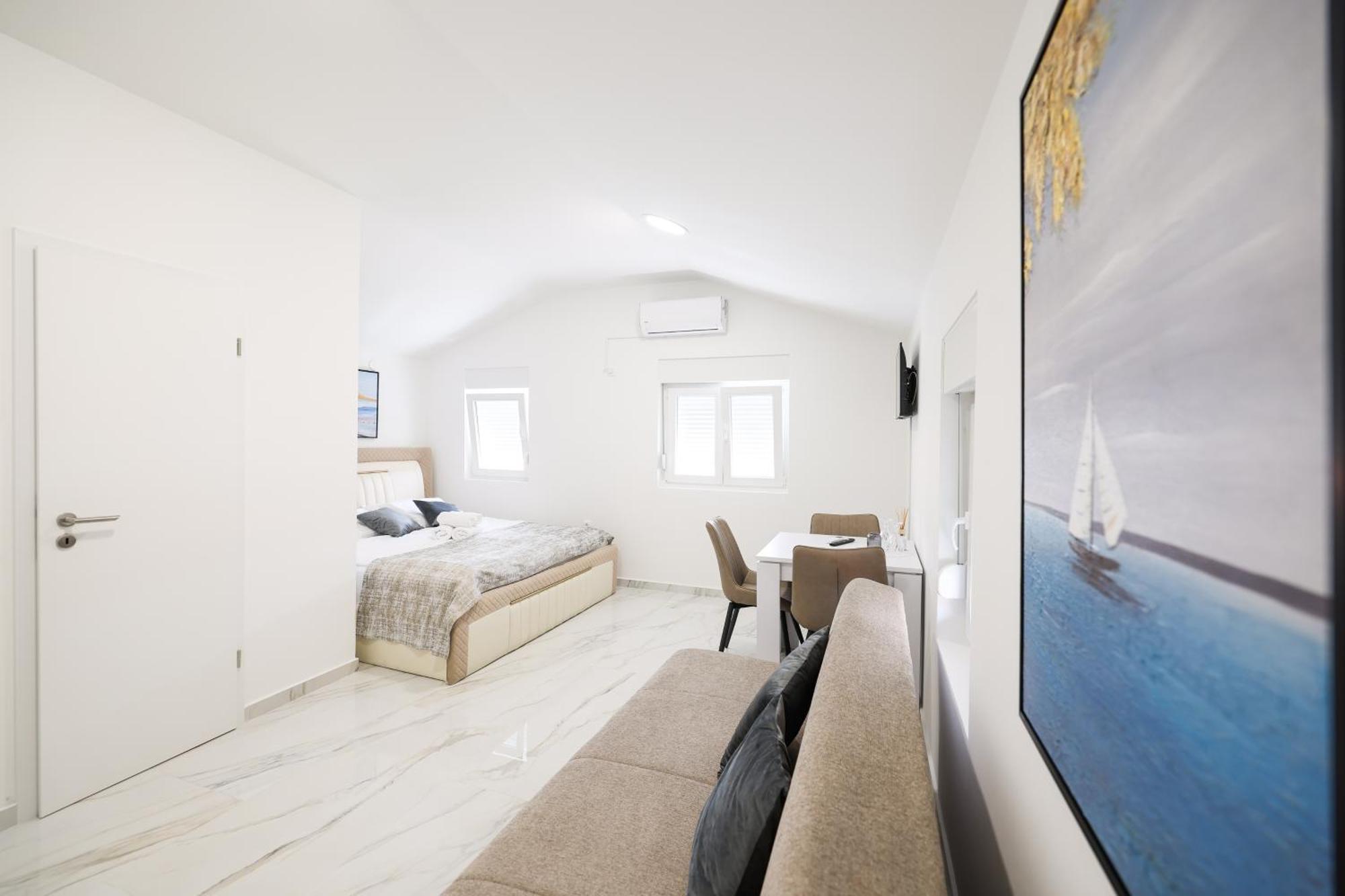 Premium Rooms Prince Zadar Exterior photo